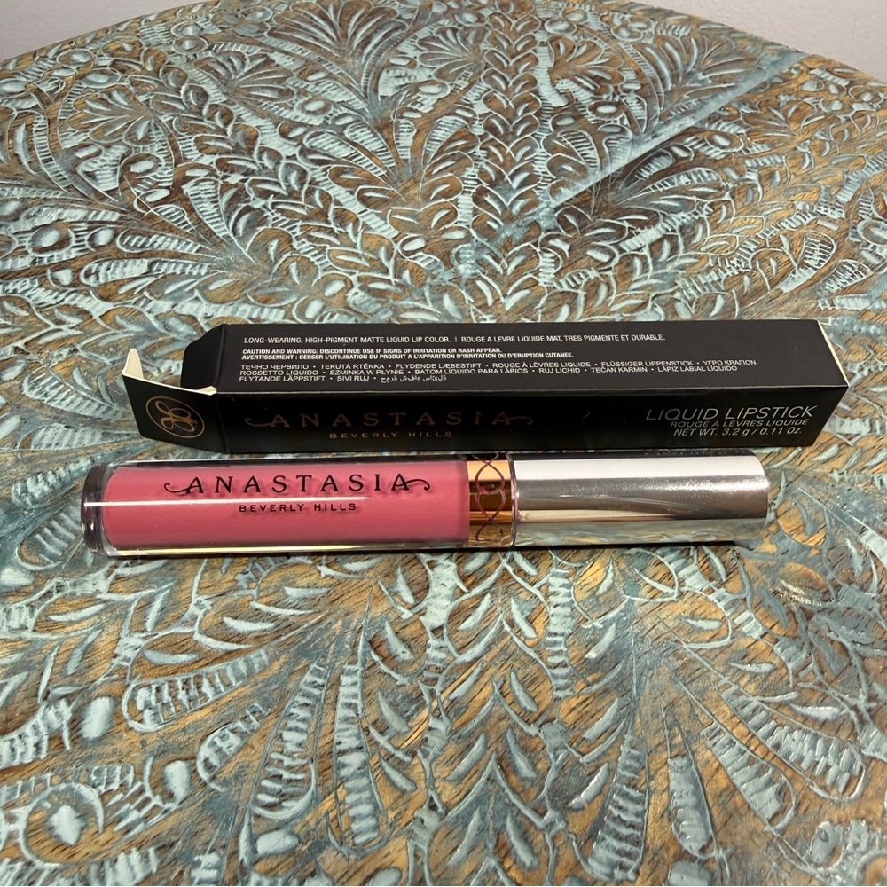 NEW! Anastasia liquid lipstick Catnip